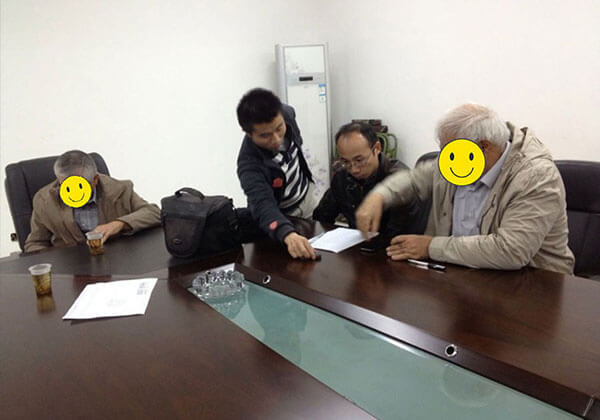 <b>Client visiting our factory</b>